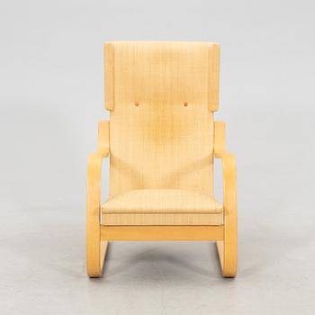 Alvar Aalto, armchair model number 401 Artek Finland, second half of the 20th century.