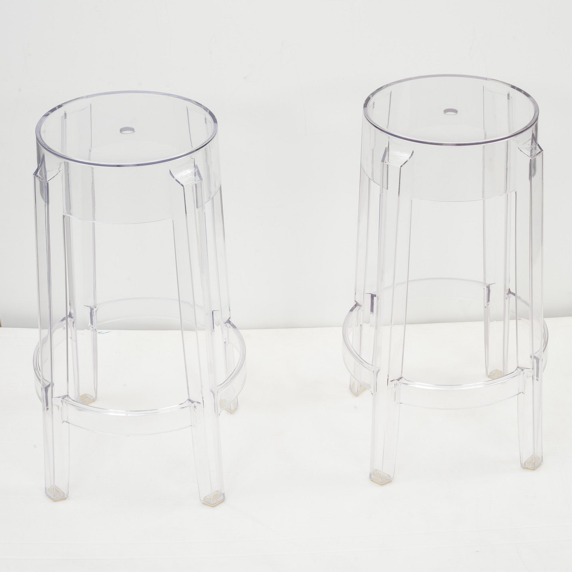 BARPALLAR, ett par. "Charles Ghost". Philippe Starck för Kartell.