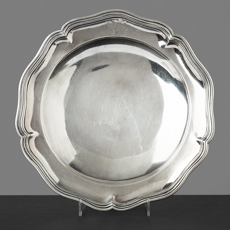 TALLRIK, med Grillska vapnet, rokoko, 1700-talets andra hälft, möjligen Sverige.