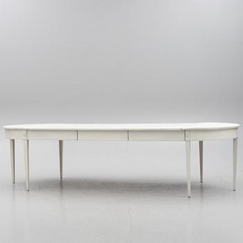 Dining table, Gustavian style, 19th century.