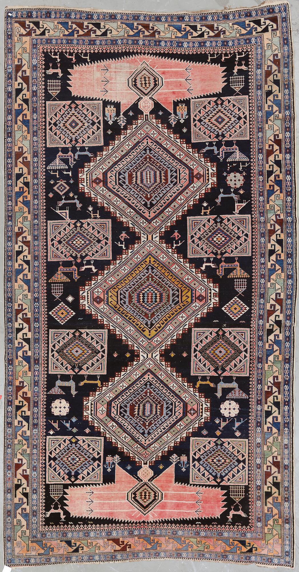 MATTA, antik/semantik, Kaukas, ca 325x177 cm.