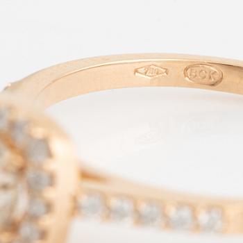 Brilliant cut diamond ring.