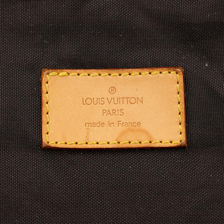 Louis Vuitton, resegarderob "Garment cloth 24h bag".