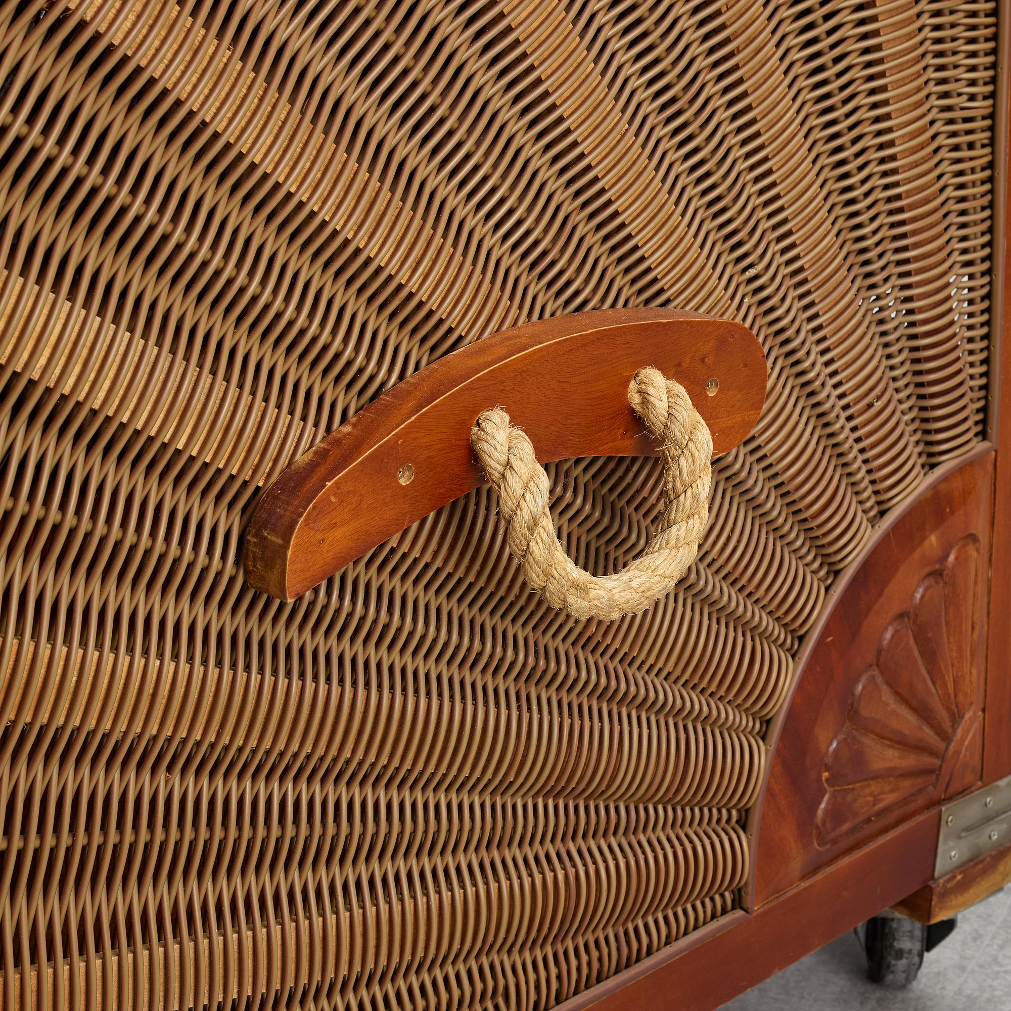 Trädgårdssoffa, "The Garden Haven Captain Seat Lounger", Mygind Design Scandinavia.