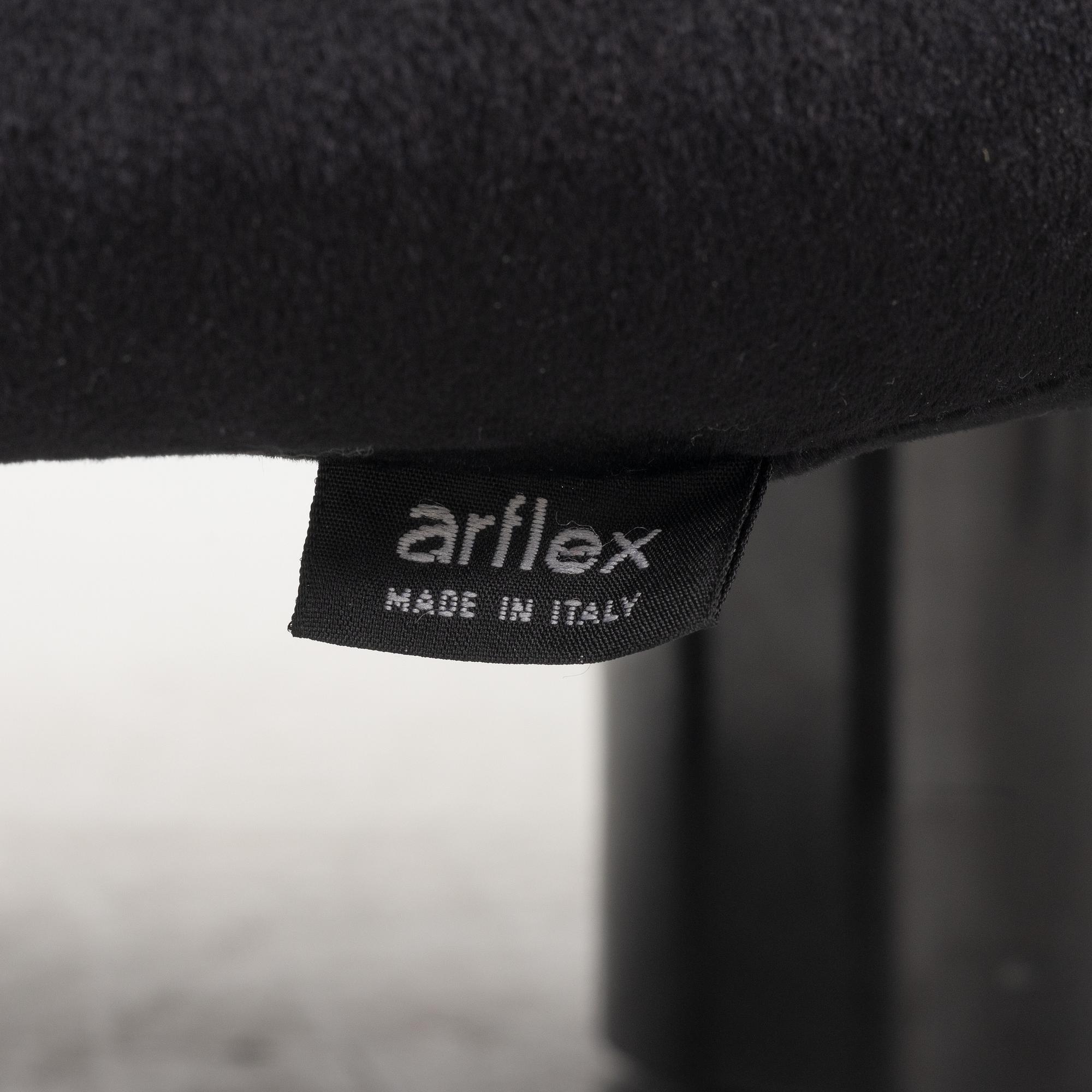 Cini Boiri, armchairs, a pair, "Botolo", Arflex, Italy.