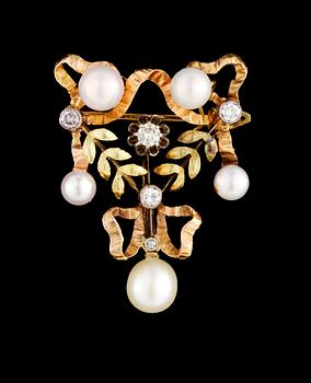 730. A diamond and natural pearl brooch/pendant. 1890's.