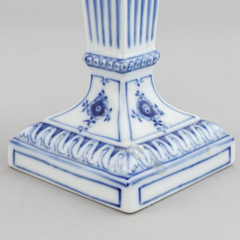 Royal Copenhagen, a pair of porcelaine candlesticks, 'Musselmalet', Denmark.