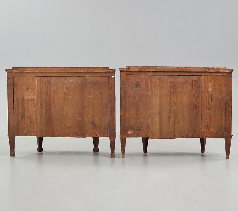 A matched pair of Russian Neoclassical Commodes, St Petersburg, circa 1800.