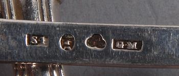 BESTICK, 23 delar, silver, Gustaf Theodor Folcker o Gustaf Möllenborg Stockholm 1847-59. Tot vikt 1425 gram.