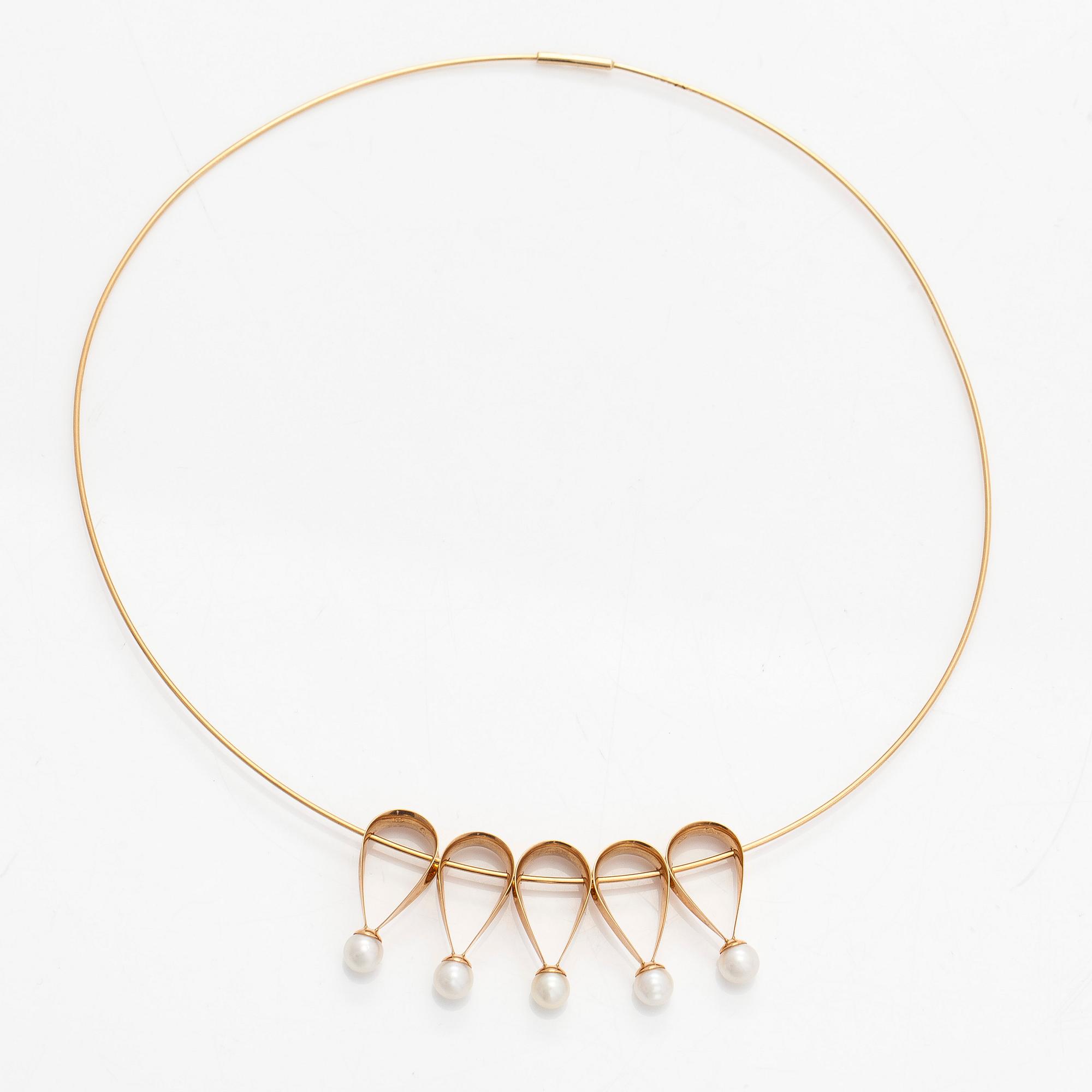 Elis Kauppi, A 14K gold necklace with cultured pearls. Kupittaan kulta, Turku.