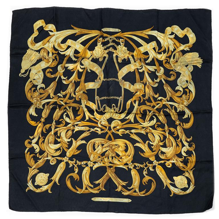 Hermès, scarves, 2 st, "Le Mors a la Conétable" samt "Clic Clac".