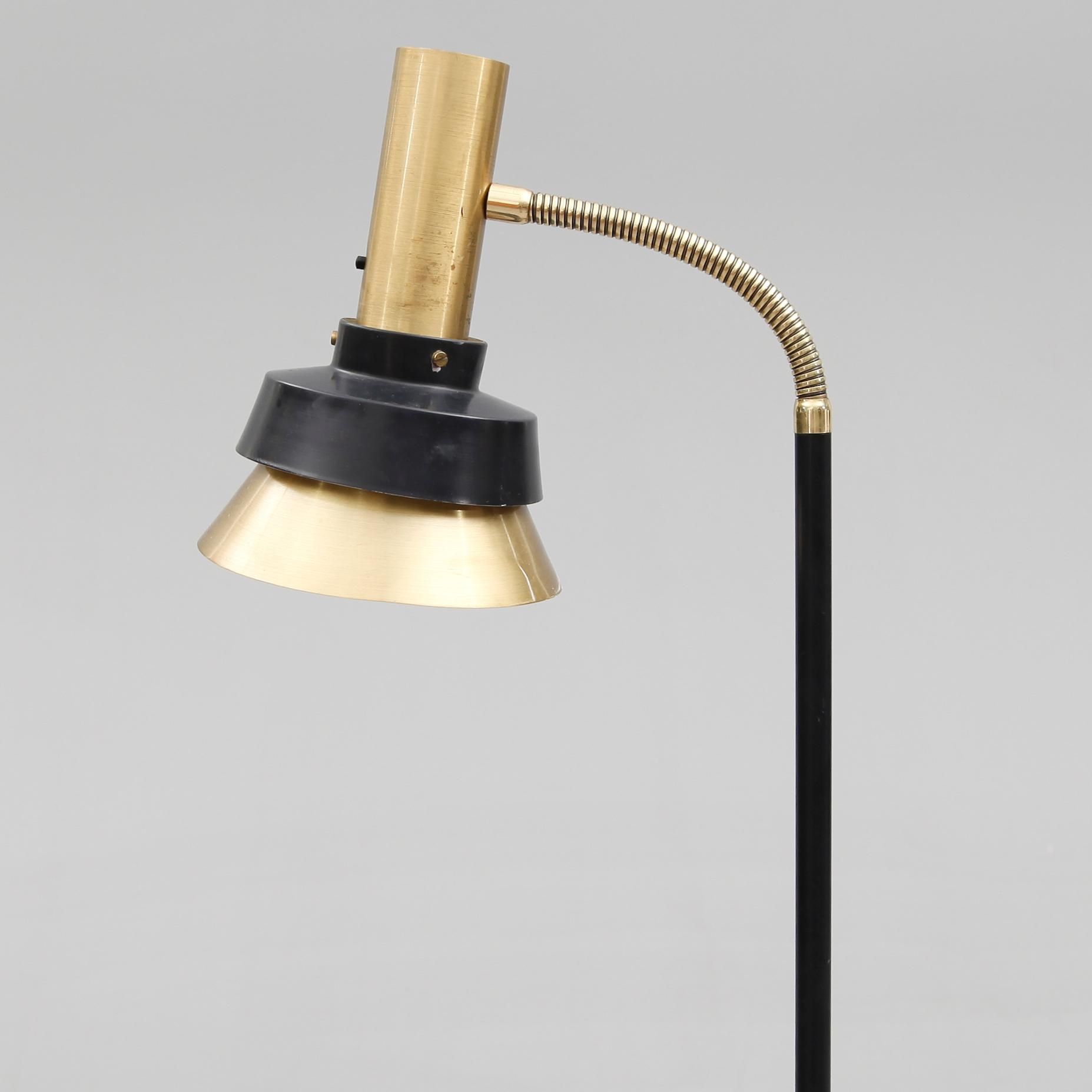 GOLVLAMPA, 1900-talets andra hälft.