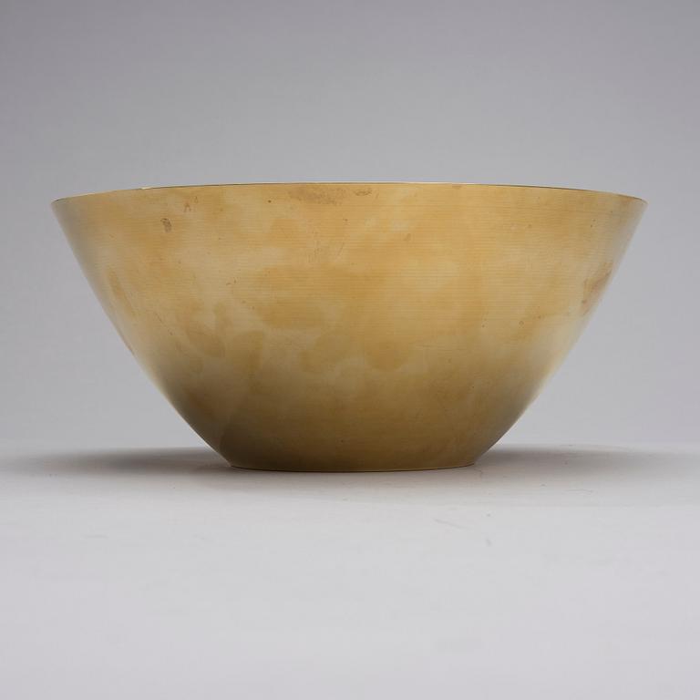 ARNE JACOBSEN, MÄSSINGSSKÅL. Märkt: Stelton Brassware Denmark. 1960-tal.