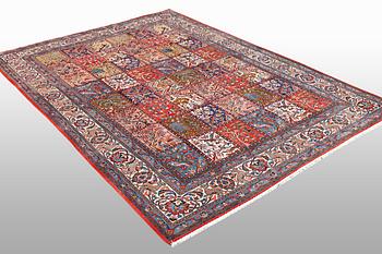 A carpet, Qum, ca 336 x 248 cm.