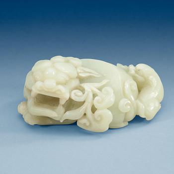 1475. A Chinese nephrite figure of two buddhist lions.