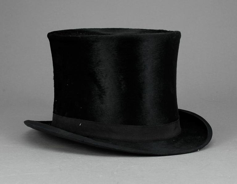 HATT med HATTASK, 1900-talets början.