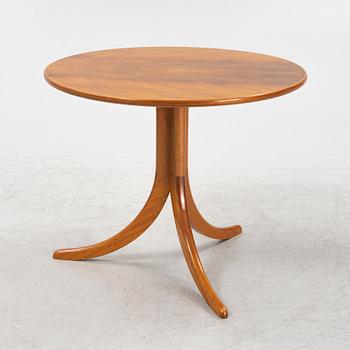 A Josef Frank model 1028 table, Firma Svenskt Tenn.