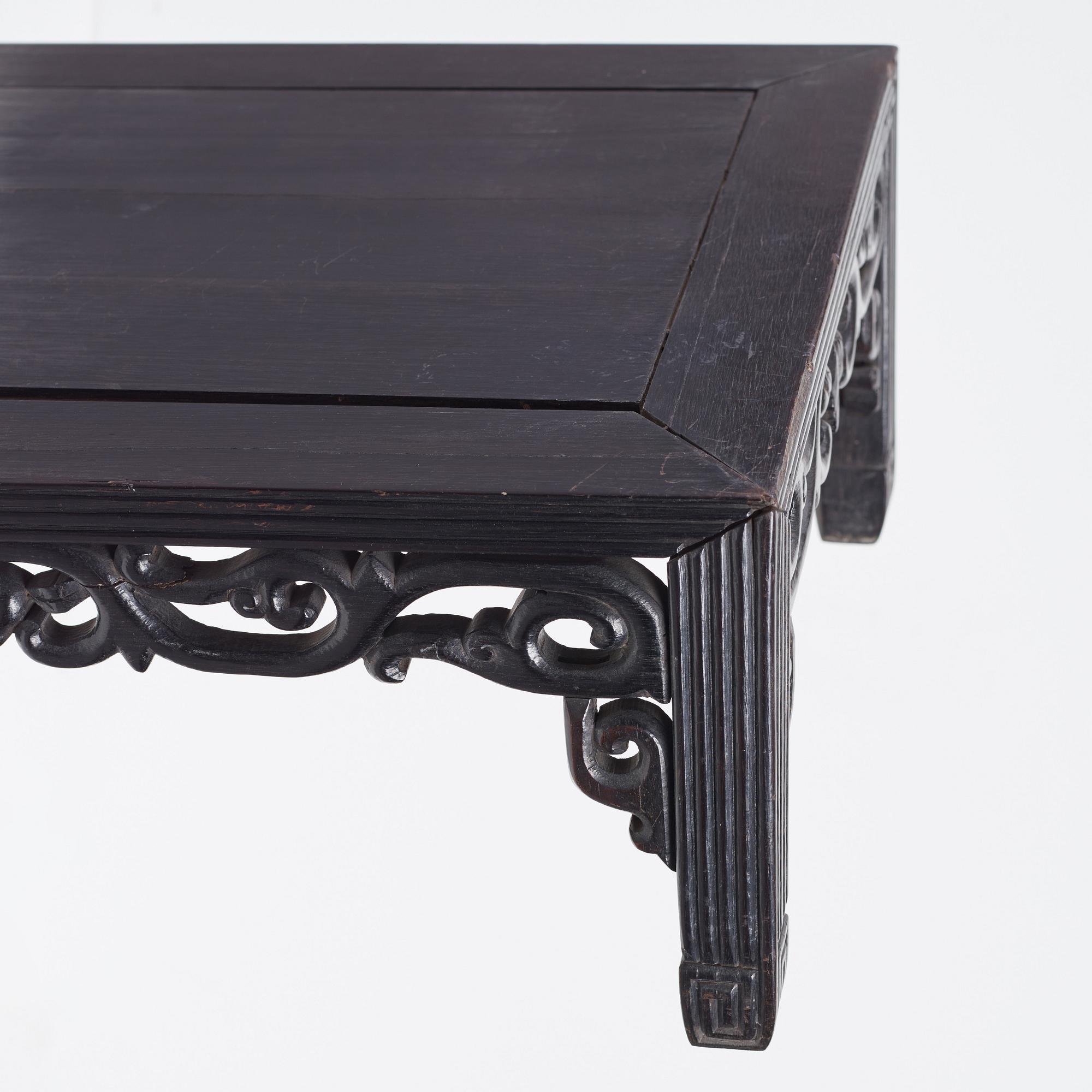 A Kang table, early 20th Century.