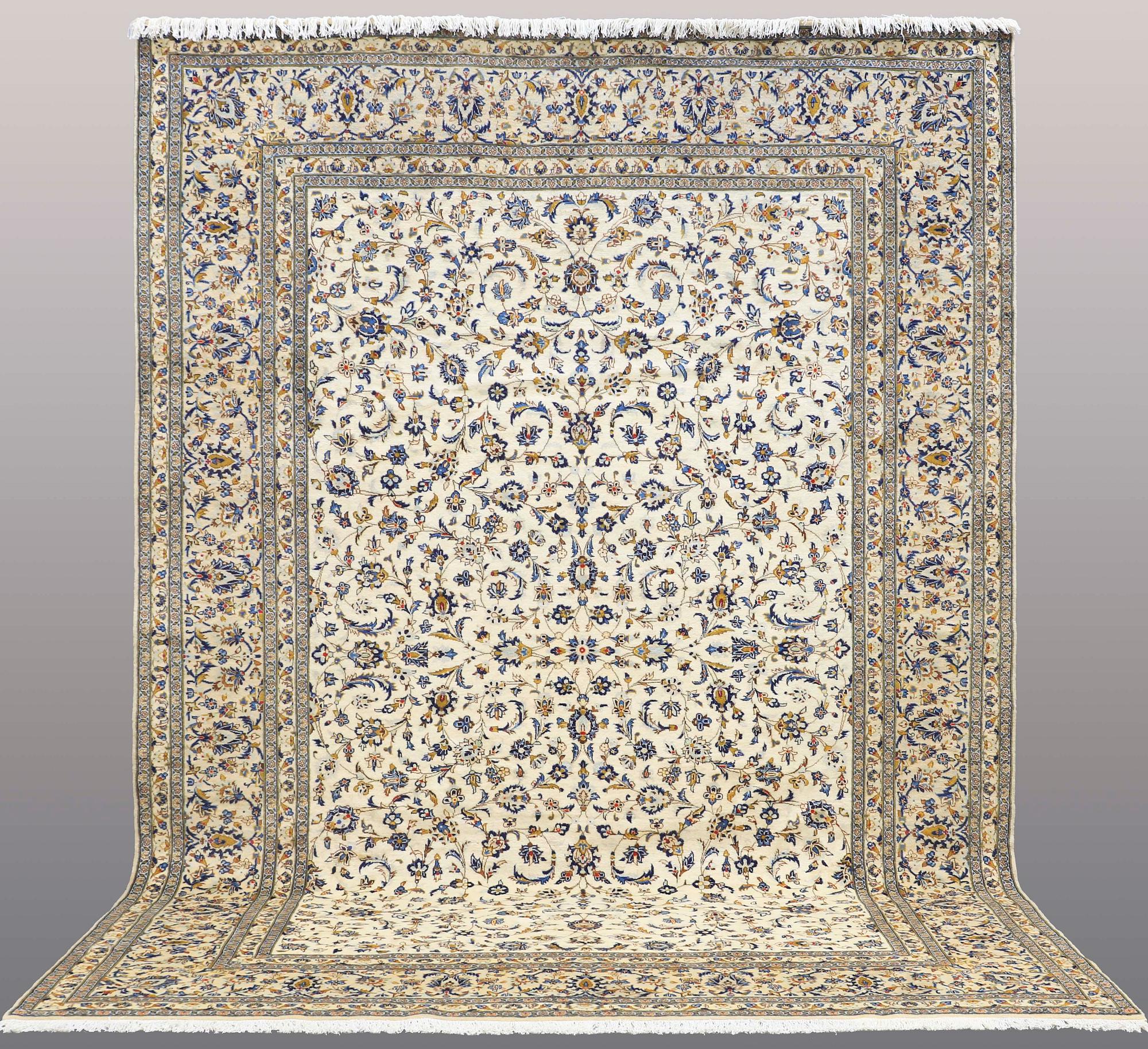 MATTO Keshan, ca 426 x 300 cm.