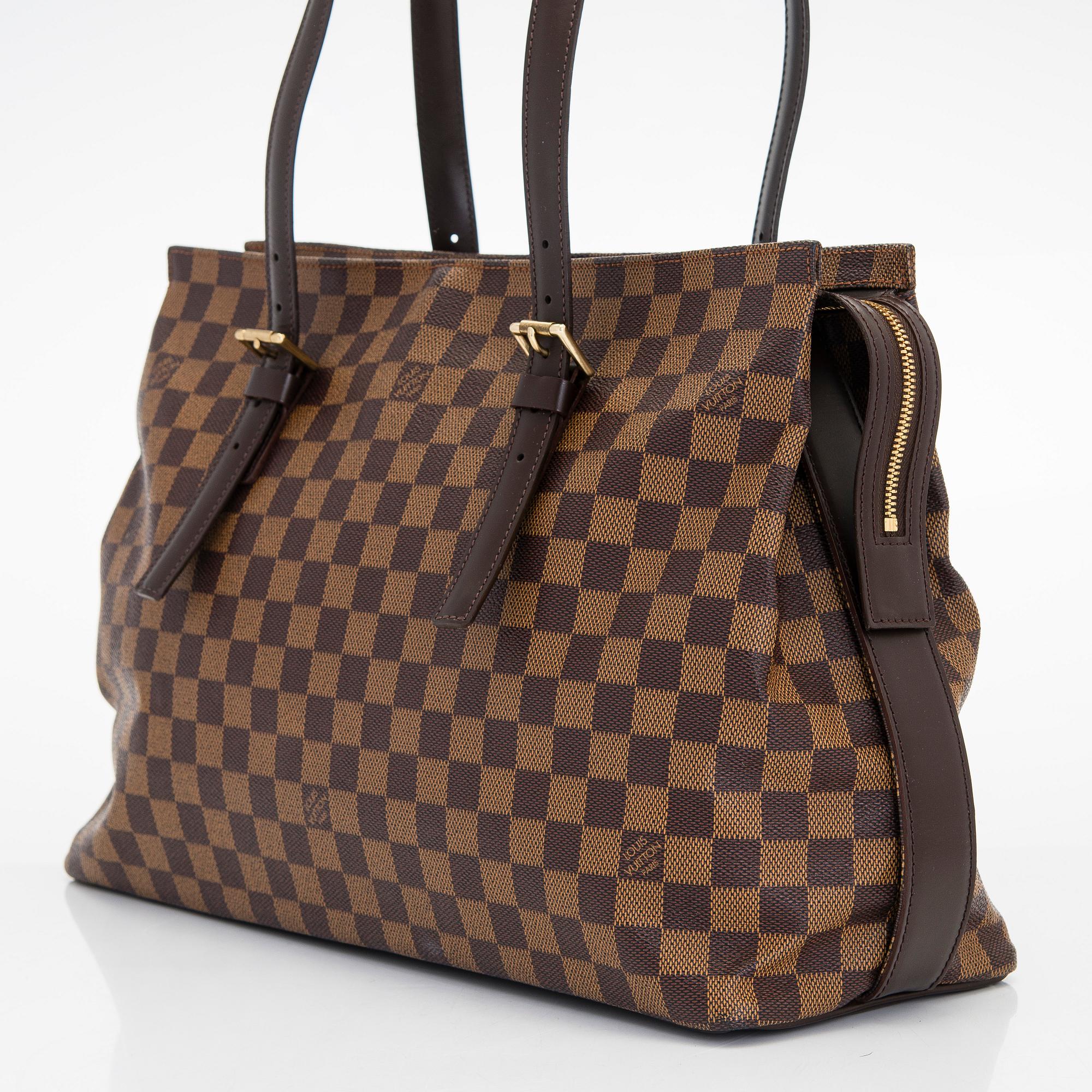 Louis Vuitton, a Damier Ebene 'Chelsea' Bag.