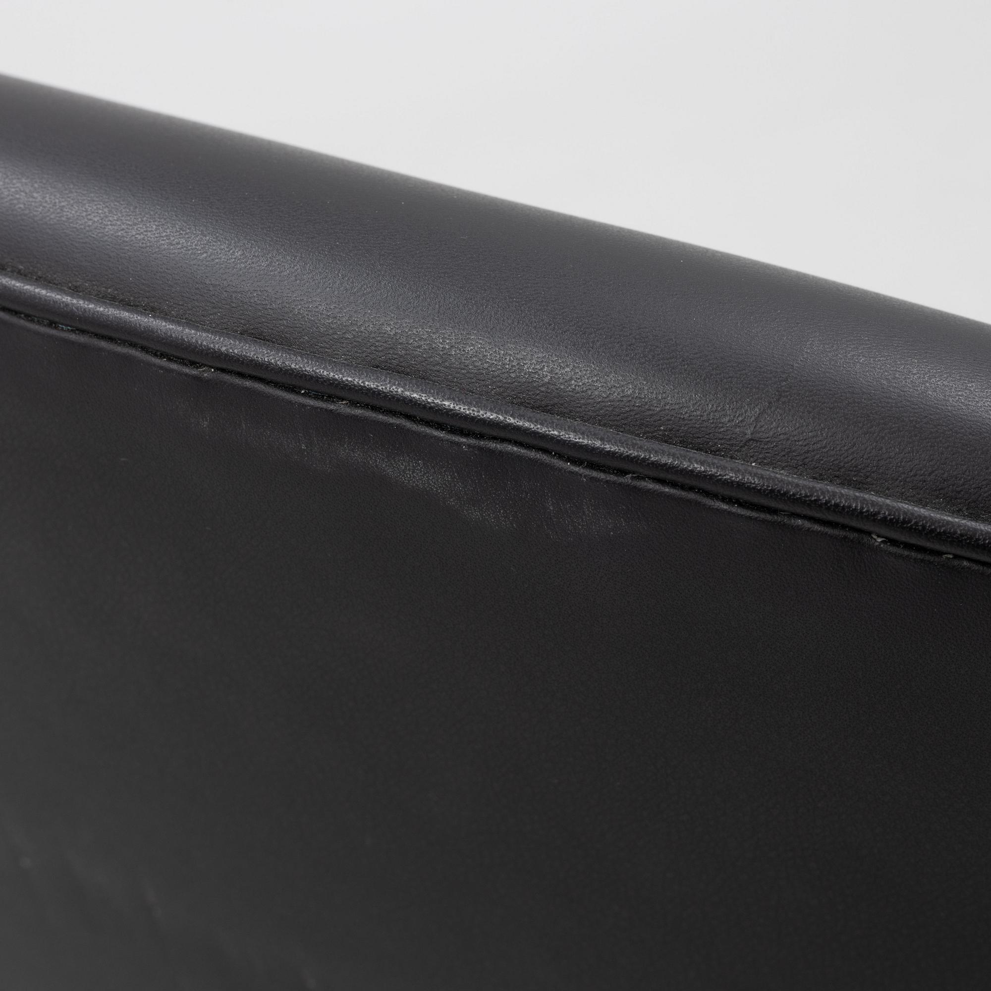 Arne Jacobsen,fåtölj, "Svanen" Fritz Hansen, Danmark, 1960-tal.