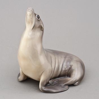 (Klar). FIGURIN, porslin, Royal Copenhagen, 1900-talets andra hälft.