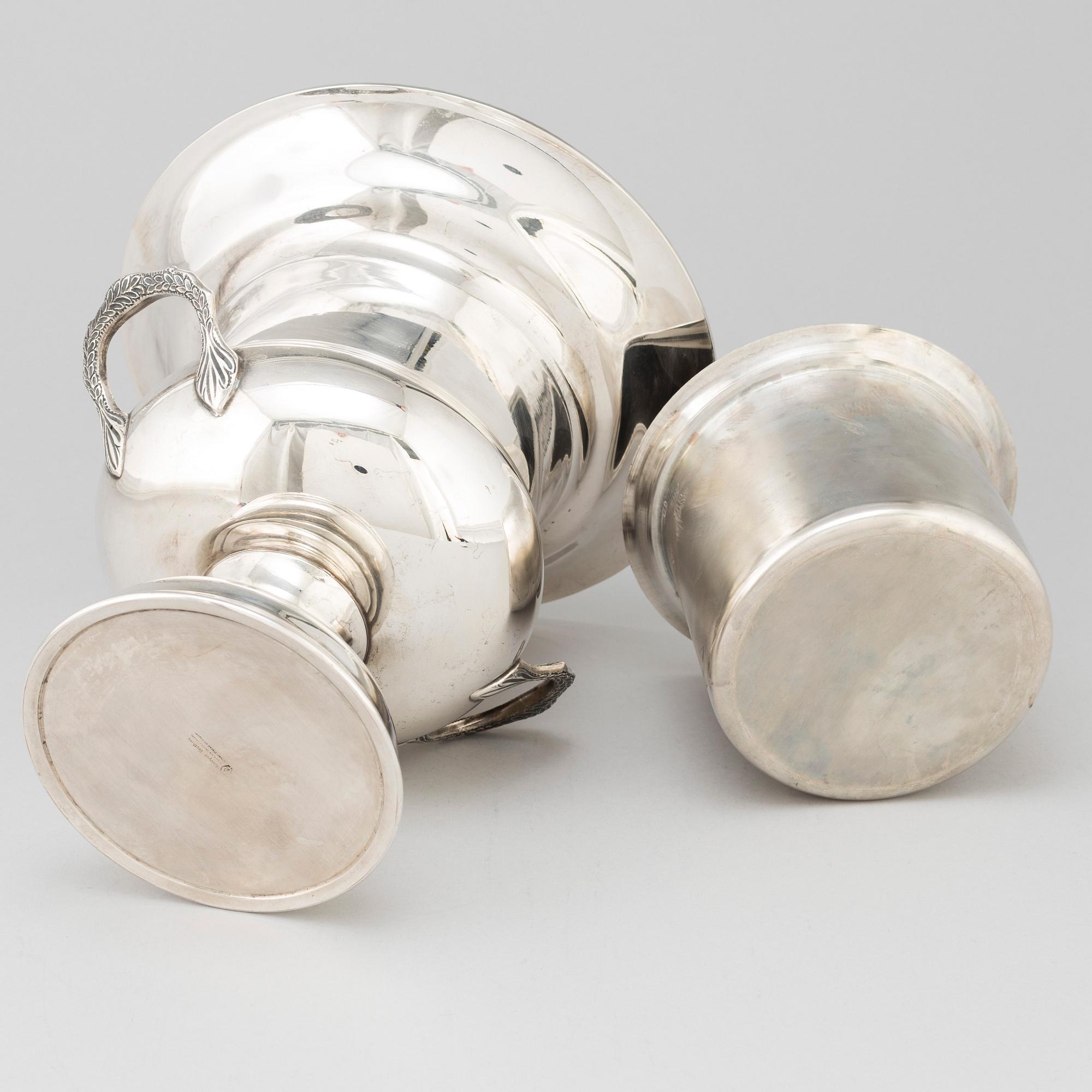A silver plated wine cooler from Cooper Brothers & Sons Ltd, Sheffield, England, second half of the 20th Century.