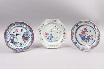 TALLRIKAR, 11 st, porslin, Kina, 1700-1800-tal.