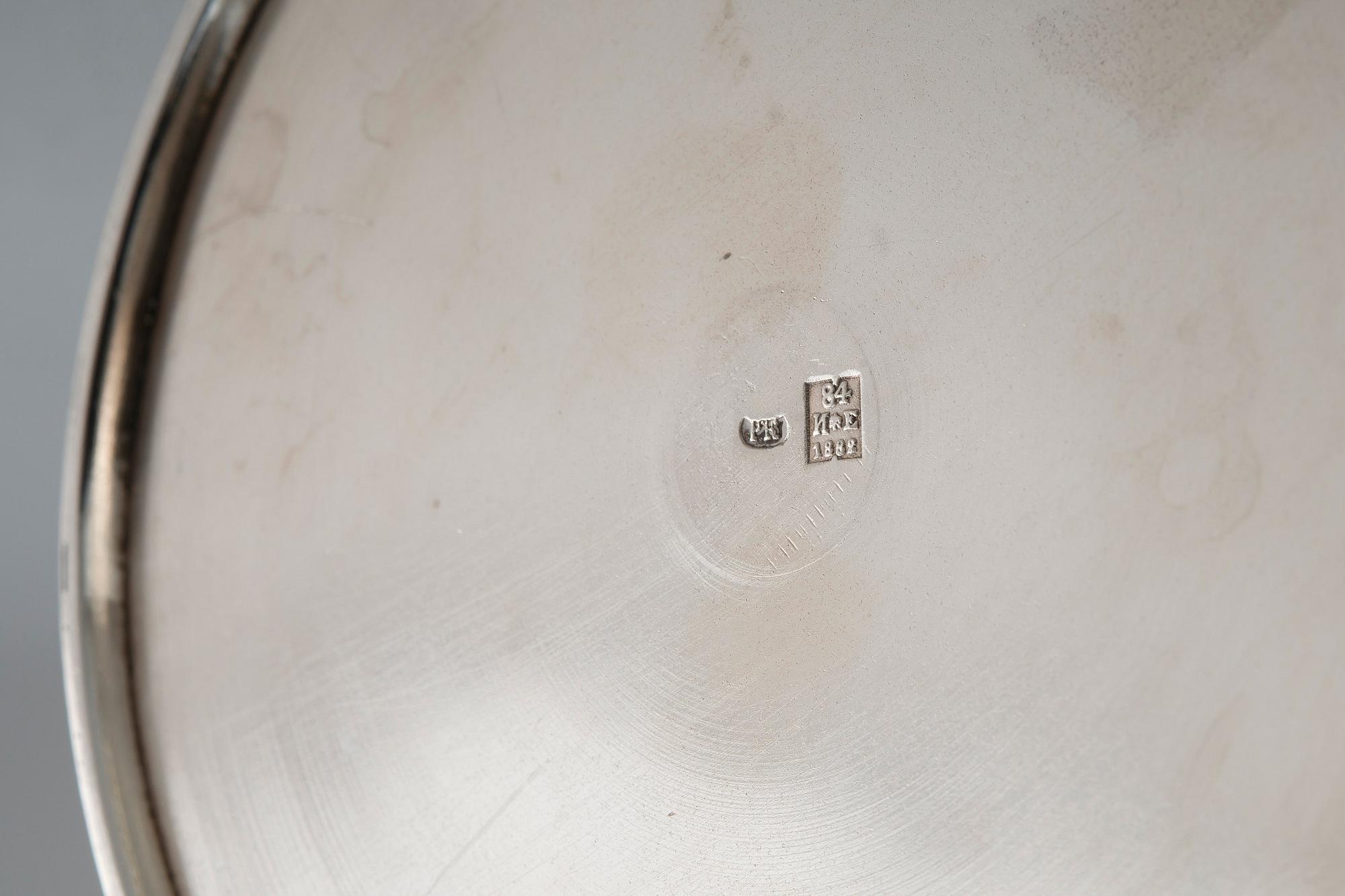 STOP, 84 silver. Robert Kohun St. Petersburg 1882. Höjd 17 cm, vikt 783 g.