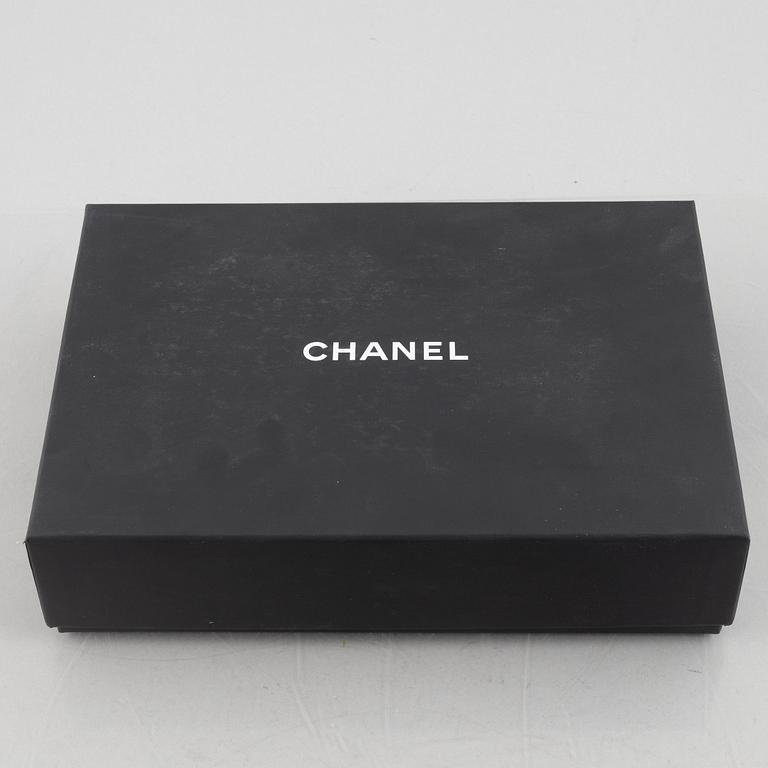 Chanel, bag, "O-Mini Sac / Wallet on Chain", 2019.