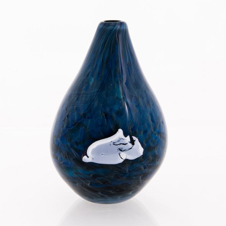 ELLA VARVIO, a glass vase/ sculpture, signed Ella Varvio 2017.