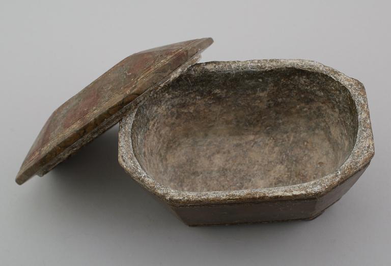 SKRIN, täljsten, 1700-/1800-tal.