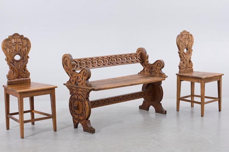 MÖBELGRUPP, 3 delar, fornnordisk stil, 1900-tal.