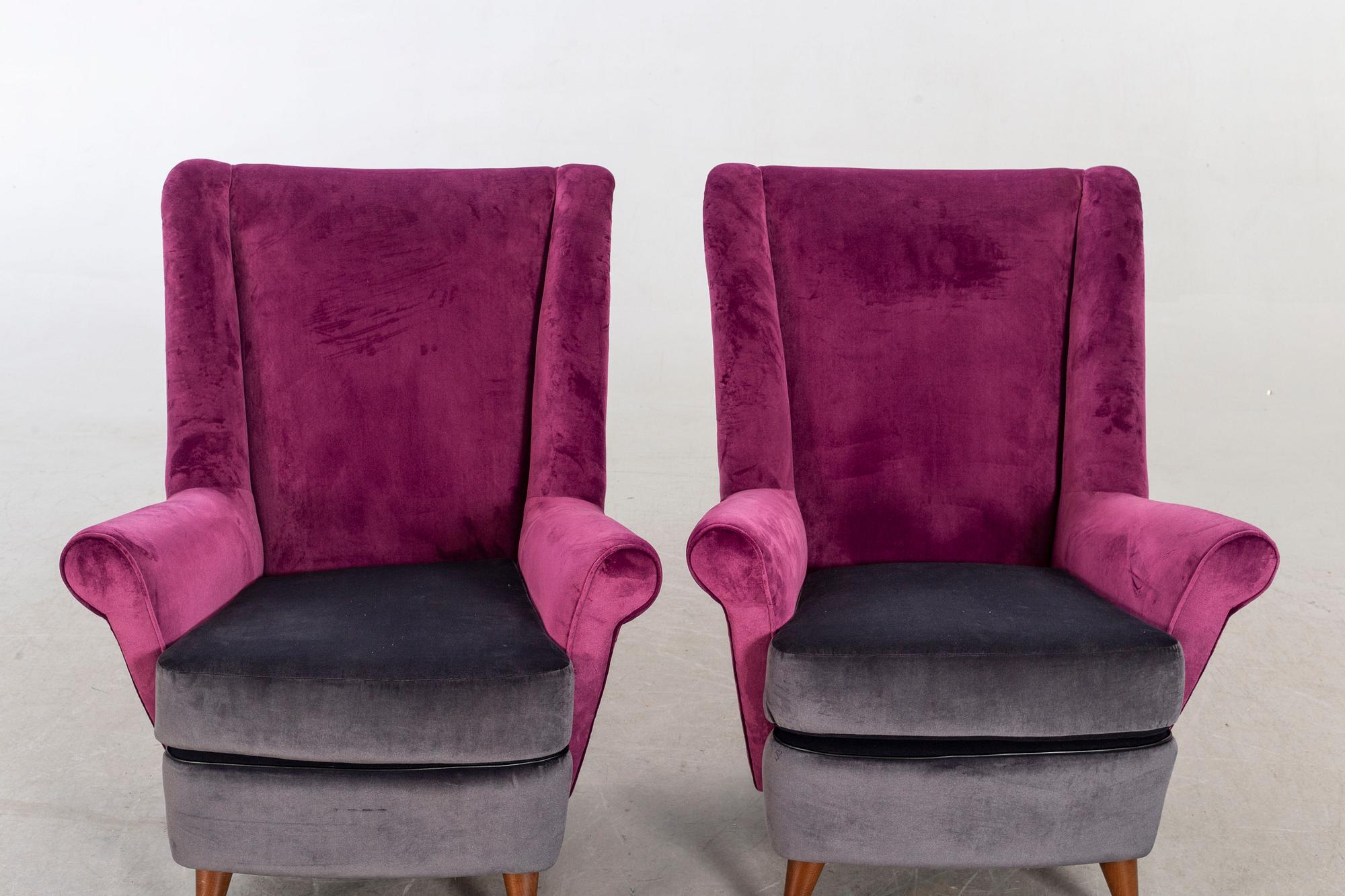 A pair of 1960:s Italian easychairs from ISA.