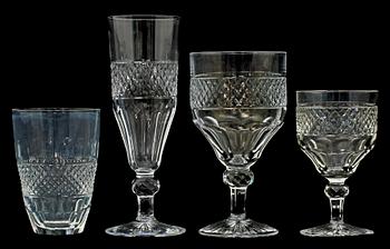 GLASSERVISDELAR, 44 st, glas, 1900-tal.