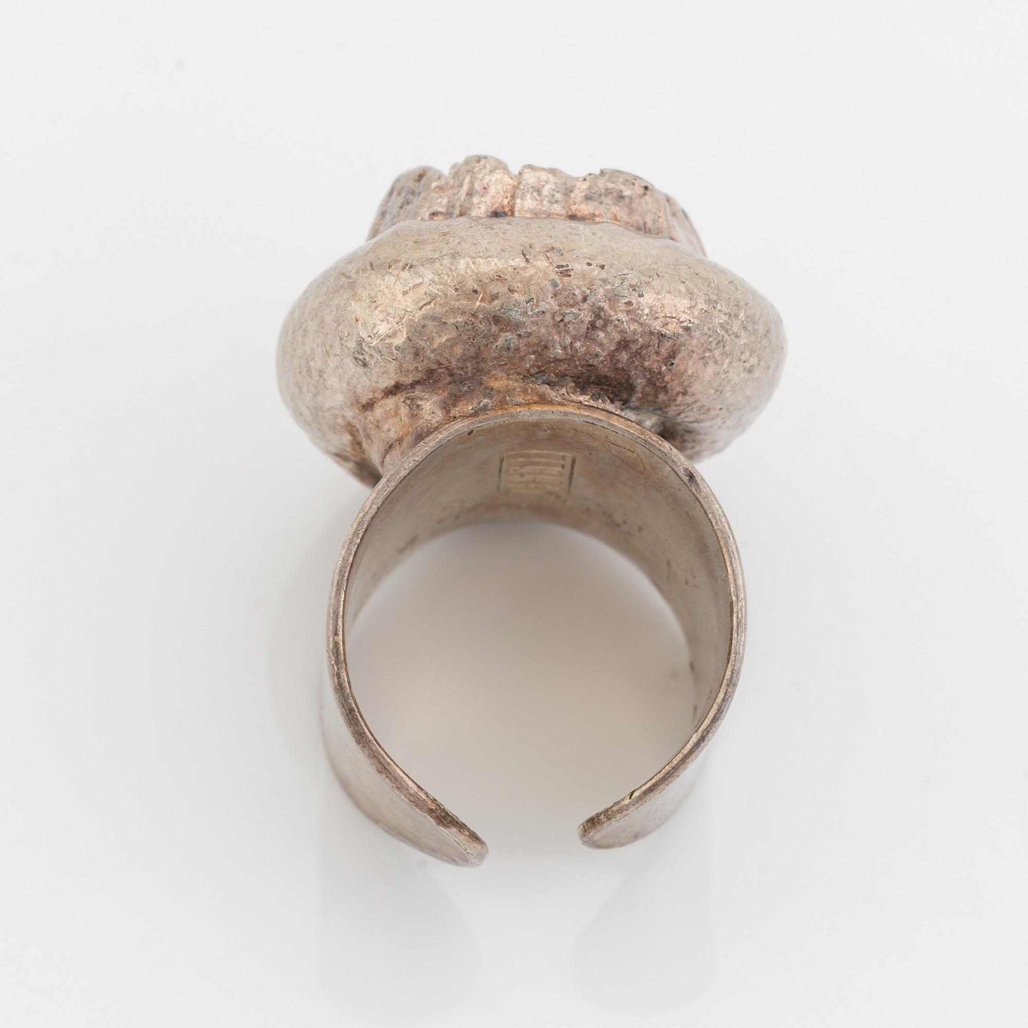 Jacob Hull, amethyst ring.