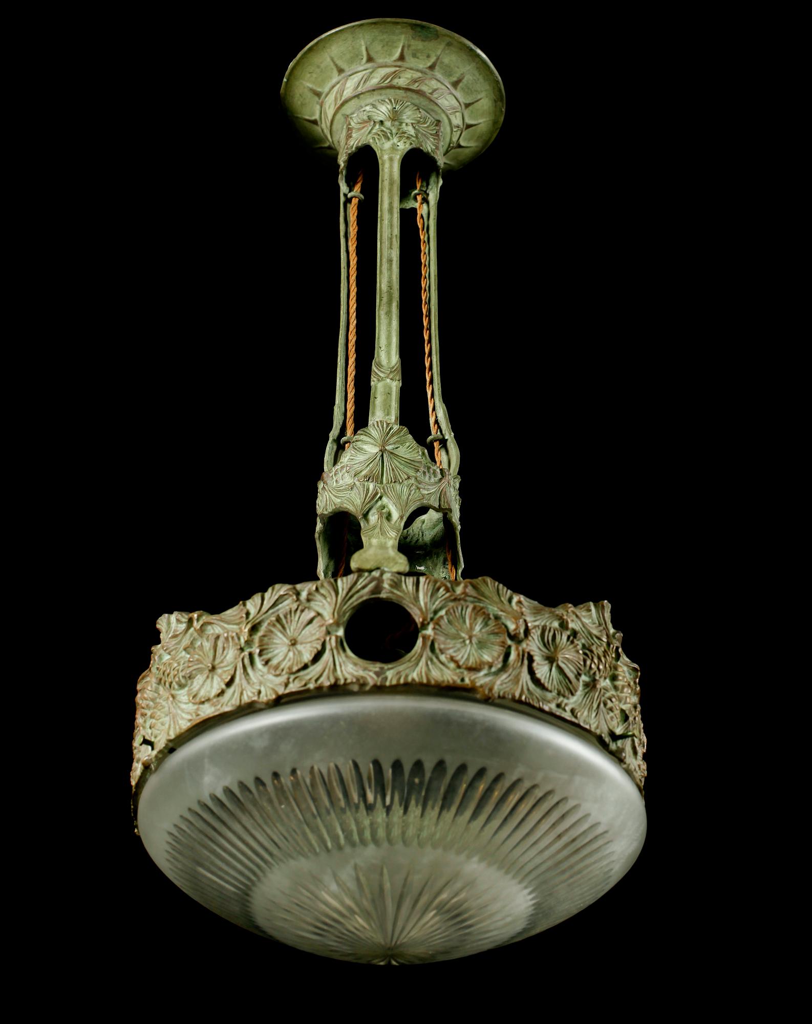 TAKLAMPA, jugend, tidigt 1900-tal. Höjd ca 80 cm.