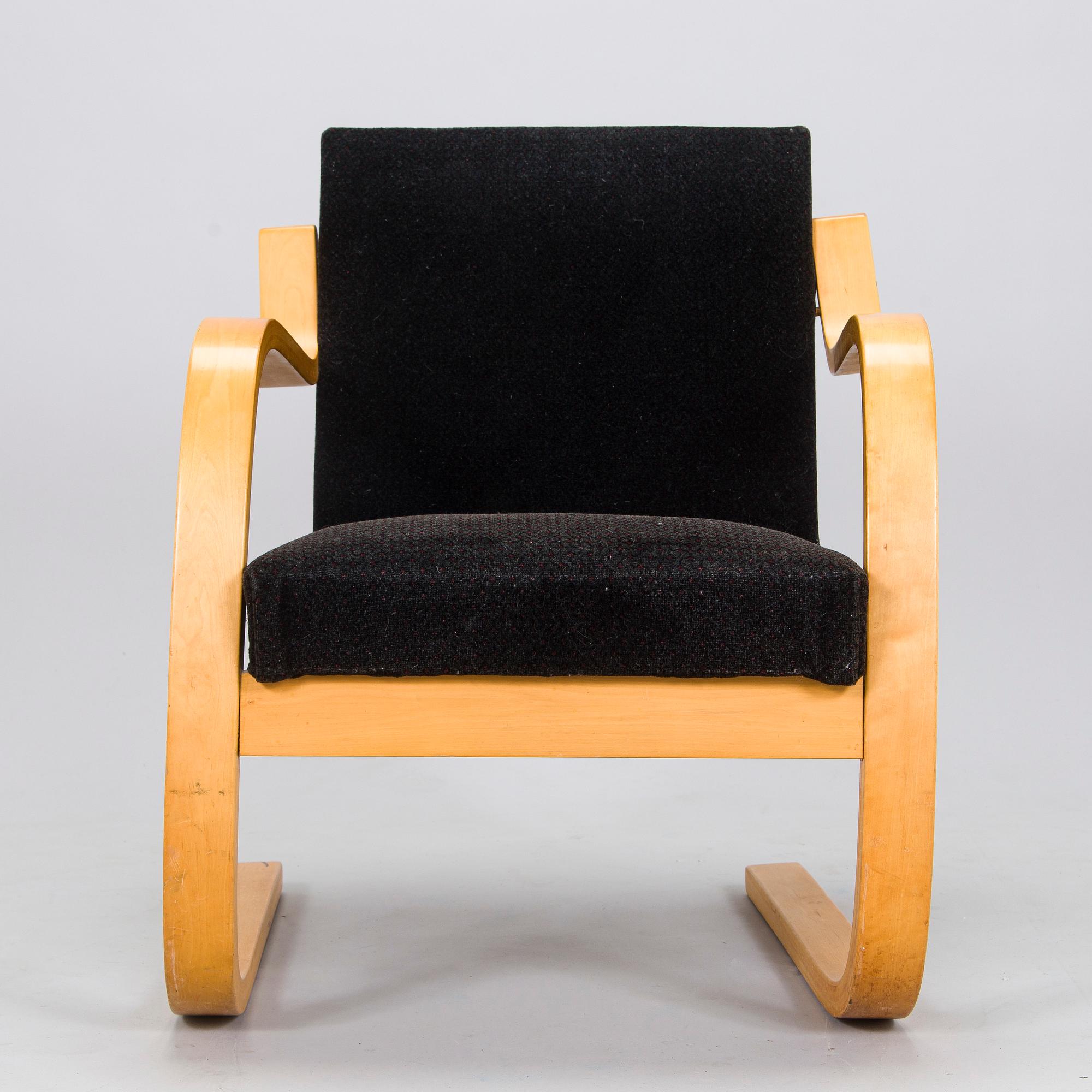 Alvar Aalto, Armchair, model 34, for OY Huonekalu- ja Rakennustyötehdas A.B. late 1940s - early 1950s.