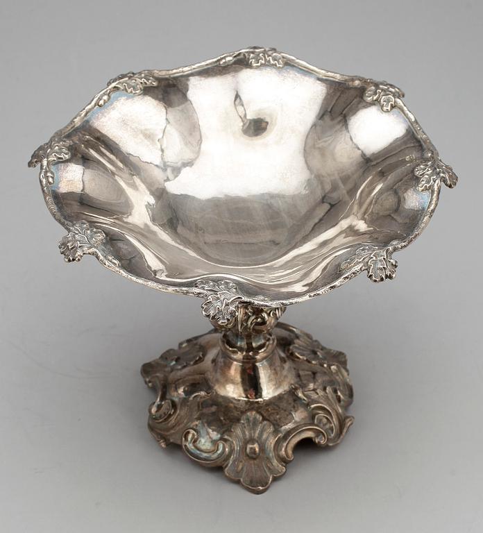 UPPSATSSKÅL, silver, okänd mästare, Stockholm, 1852. Tot vikt ca 426g.