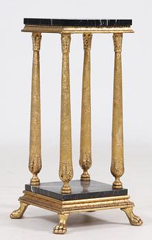 PIEDESTAL, empirestil, 1900-tal.