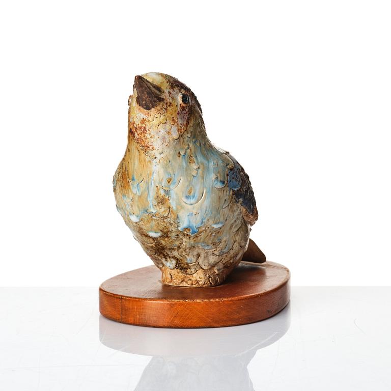 Tyra Lundgren, a stoneware sculpture of a bird, Sweden mid 20th century.