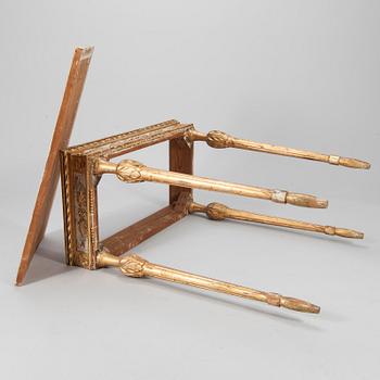 BORD / KONSOLBORD, sengustaviansk stil, sekelskiftet 1800/1900.