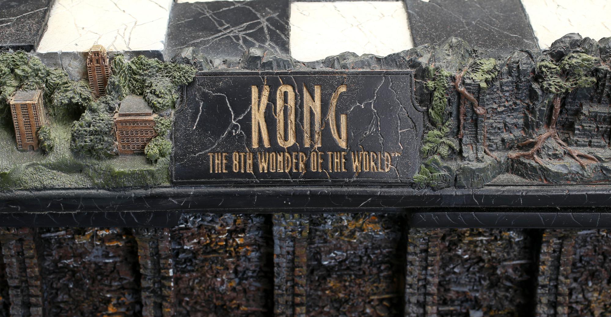 SCHACKSPEL, Weta workshop's..., 2005. Numrerad 510/1500.