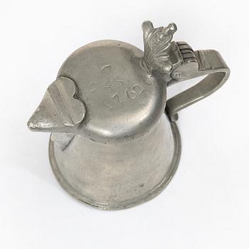 Measure vessel, pewter, half-quart by Gudmund Östling, Vimmerby, 1788 with an earlier lid.