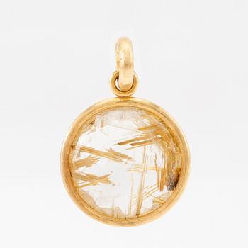 Ole Lynggaard, pendant in 18K gold with checkerboard-cut rutilated quartz.