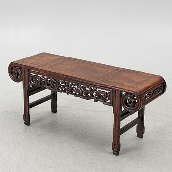 Bänk, hardwood, Kina, 1900-tal.