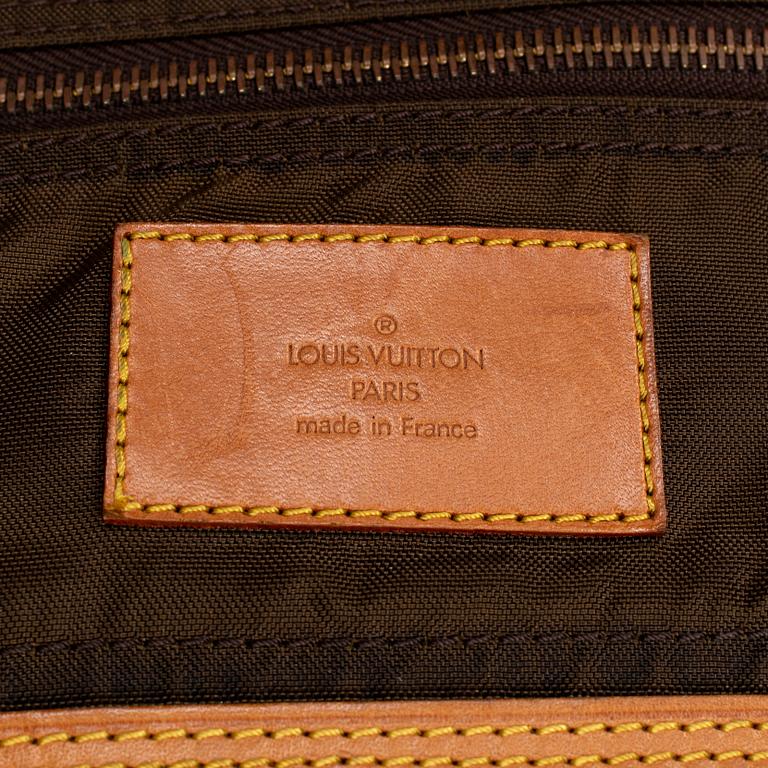 LOUIS VUITTON, garment cover.