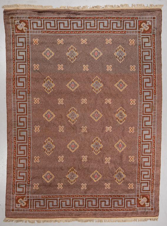 A carpet, knotted pile, ca 374-377 x 275-278 cm, possibly  Konstfliten, Sweden/Finland, around 1920-1930.