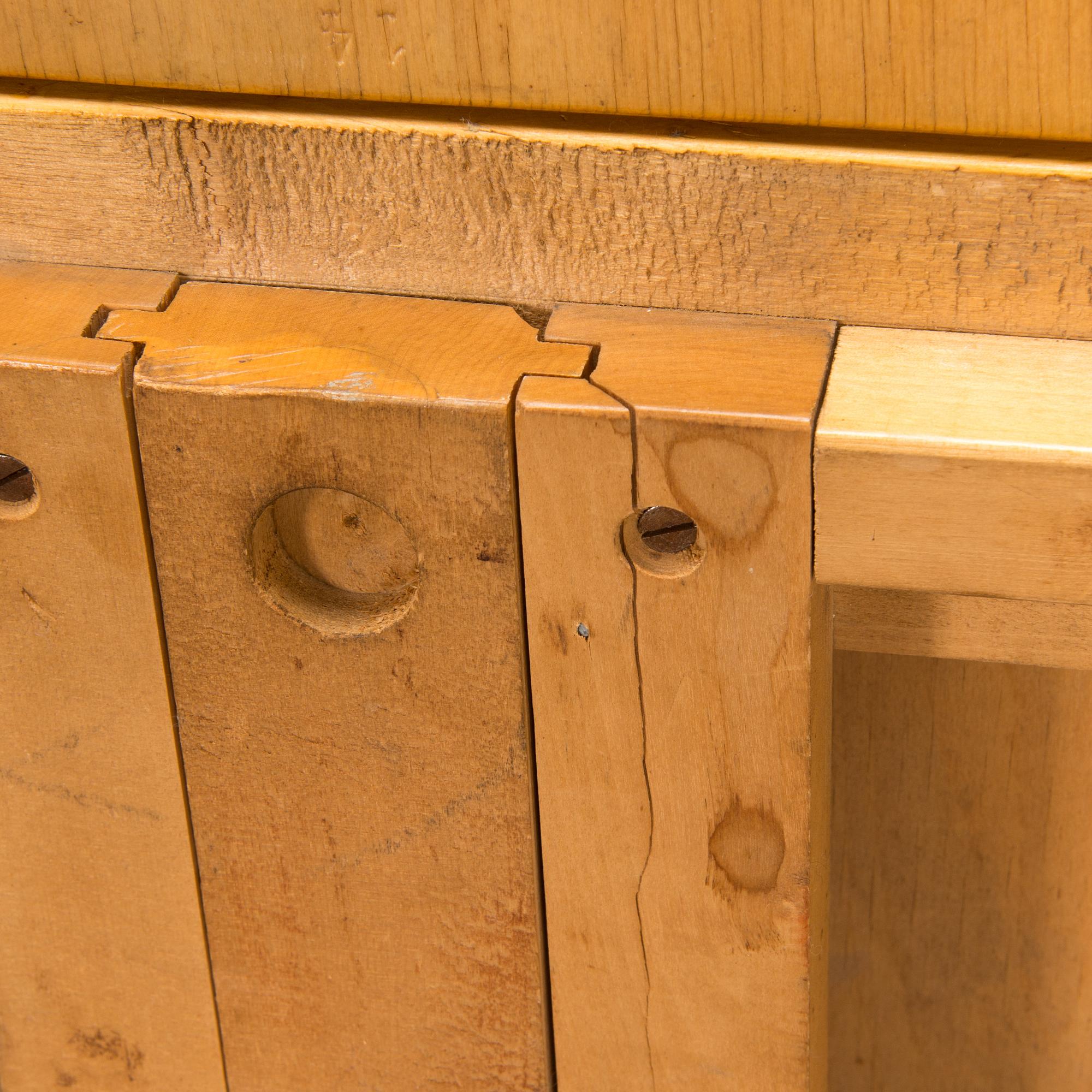 Alvar Aalto, klahvipöytä "DL85", O.Y. Huonekalu- ja Rakennustyötehdas A.B. 1900-luvun puoliväli.