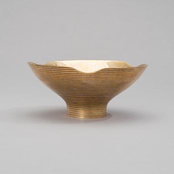 PAAVO TYNELL, A BOWL. Stamped Taito Oy, 1950s.